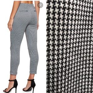 Ambience skinny houndstooth cuffed pull on pants